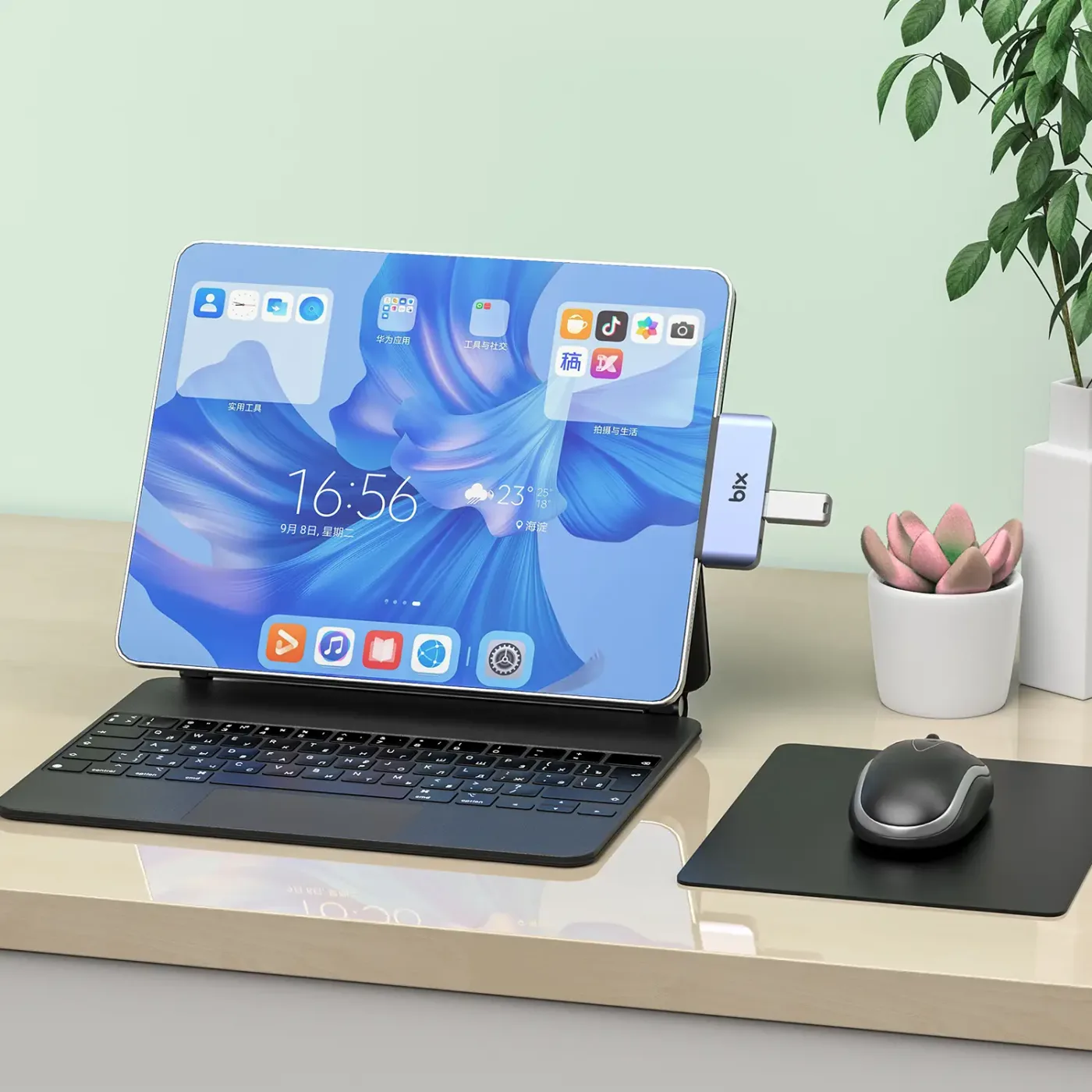BX16HB Type-C USB 3.5mm Aux HDMI 4K Thunderbolt 3.0 PD
